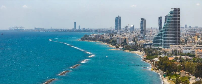 קו החוף והעיר לימסול, קפריסין